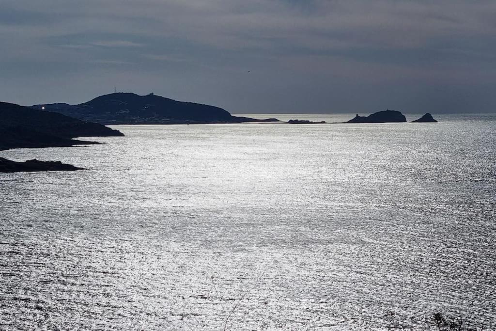Charmant Petit Logement A 3 Kms De La Plage Belgodère Exteriér fotografie