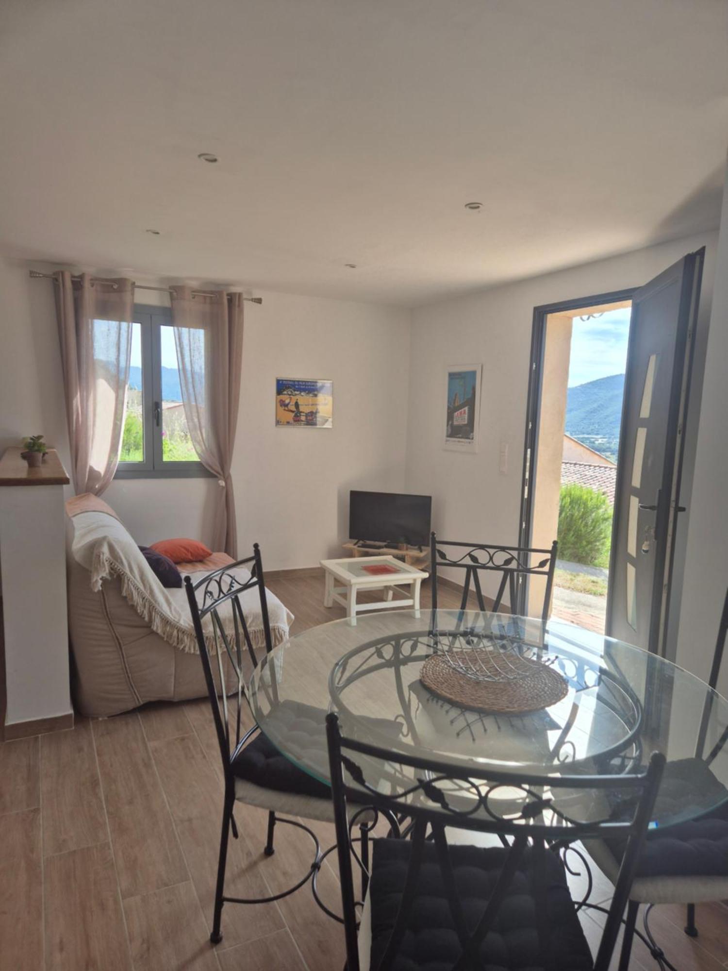 Charmant Petit Logement A 3 Kms De La Plage Belgodère Pokoj fotografie